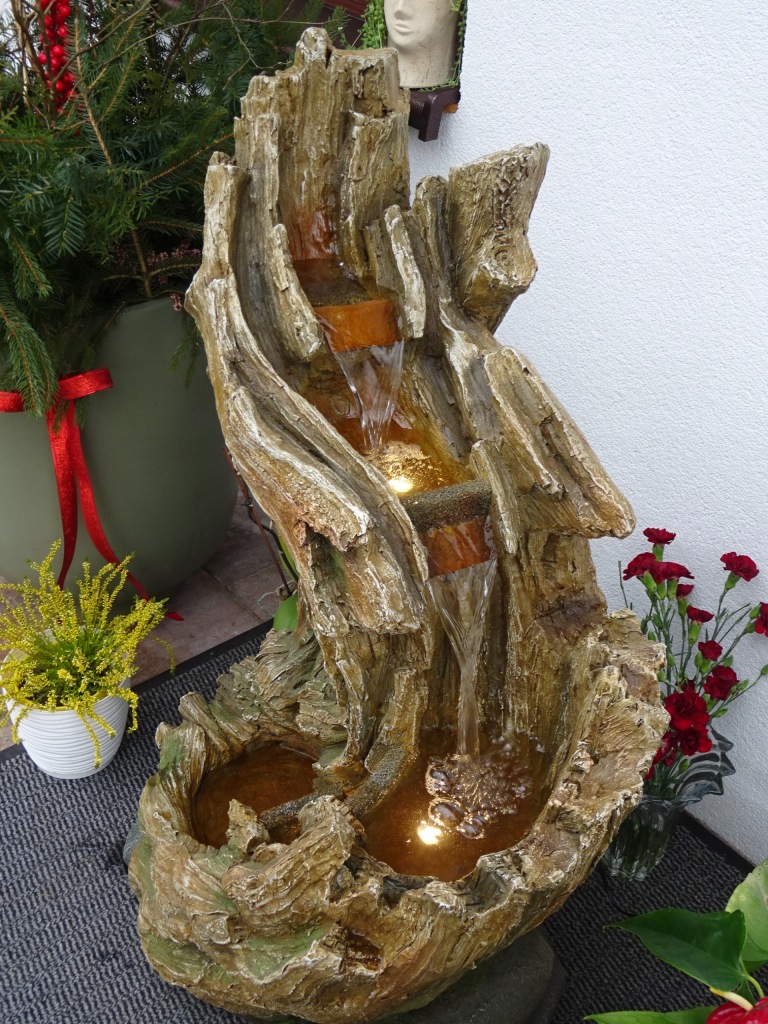 Fontanna Ogrodowa "Stary Konar"
